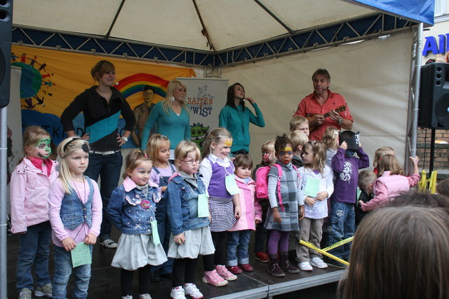 gal/2010/2010 Saitentwist Weltkindertag Essen Borbeck 20.09. AK -Bochold/2010 Saitentwist Weltkindertag Borbeck AK Bochold 20.09. 160.jpg